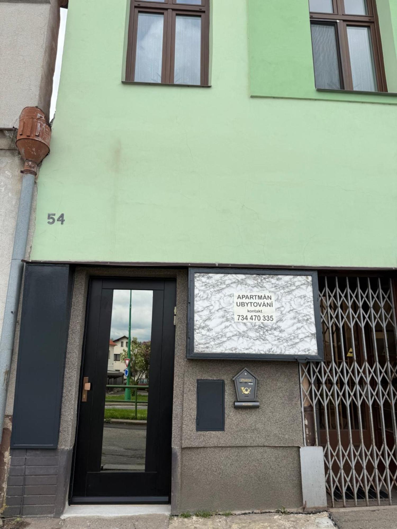 Apartman V Rodinnem Dome Jaromer Exterior photo